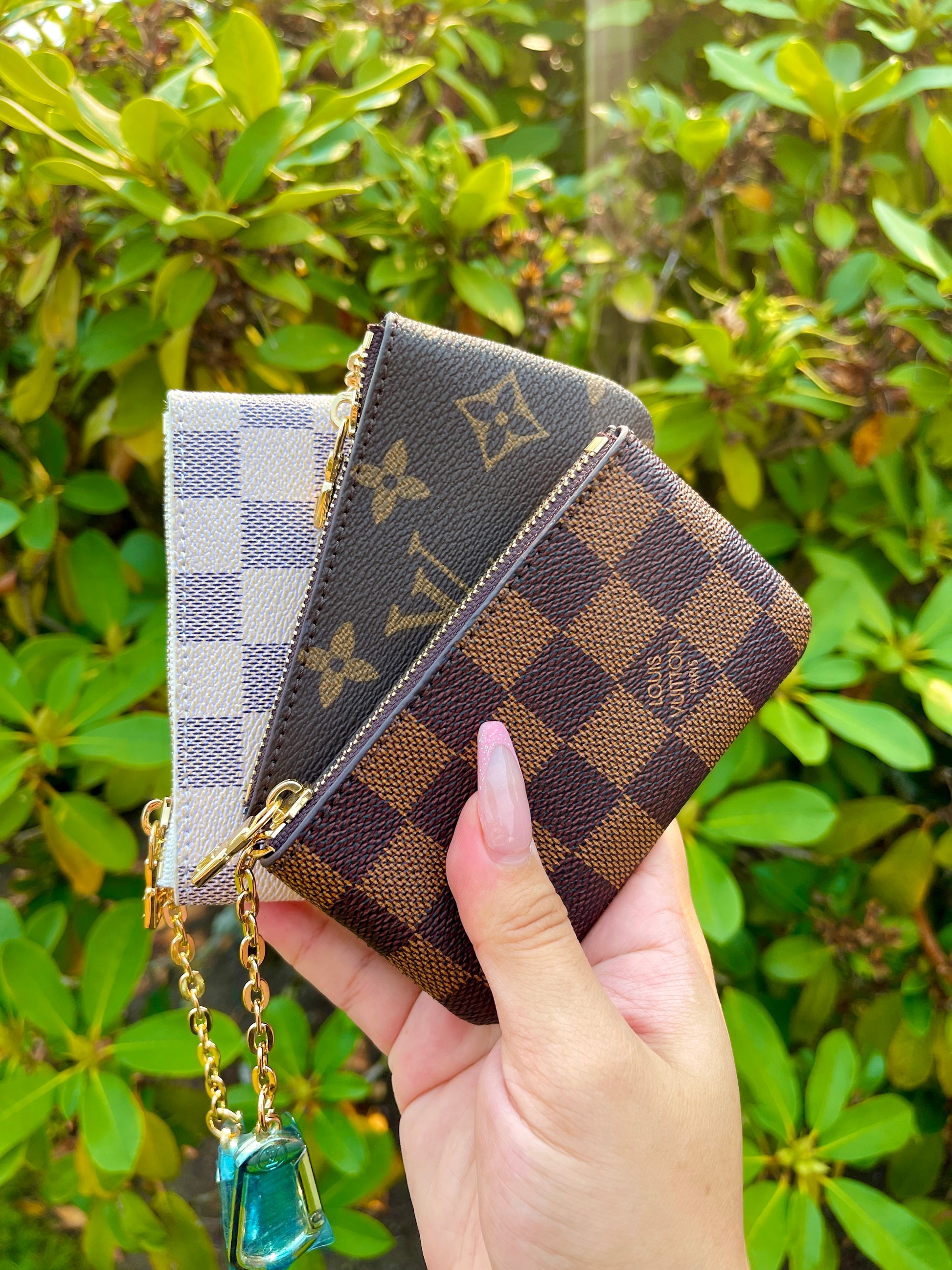 brown checkered lv wallet